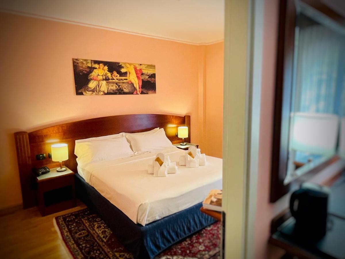 Hotel Hermitage Poggio a Caiano Esterno foto